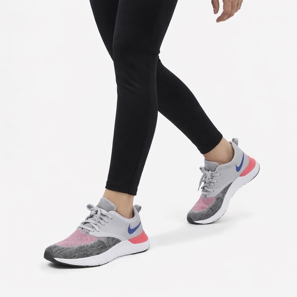 👉 Nike Odyssey React 2 Flyknit Women’s Size 11 Sneakers (AH1016500)